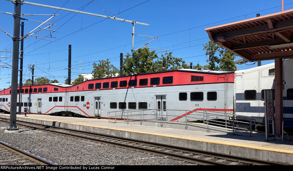 Caltrain 223